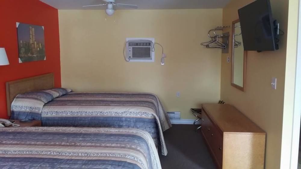 Rymal'S Motel Лимингтон Экстерьер фото