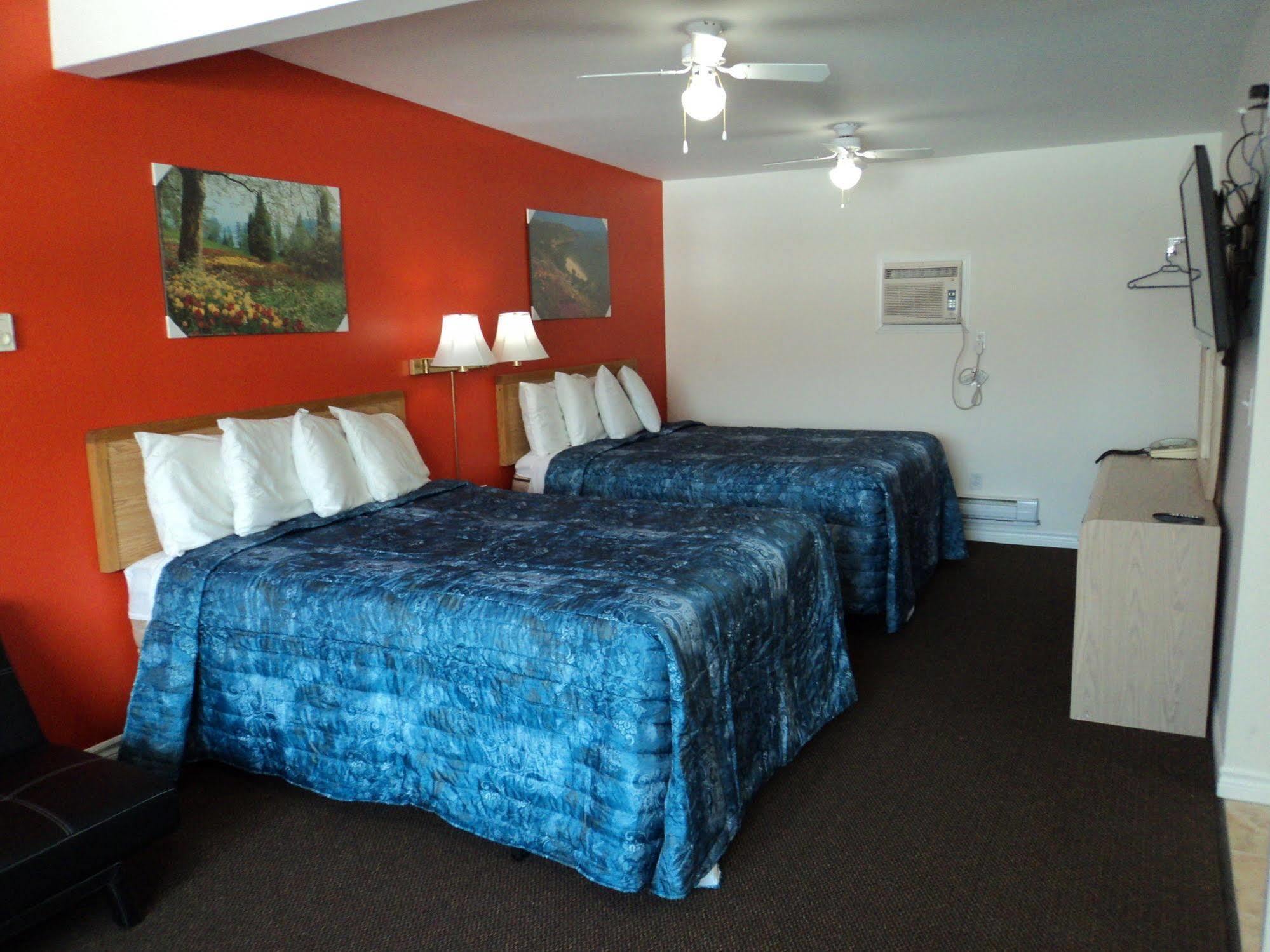 Rymal'S Motel Лимингтон Экстерьер фото