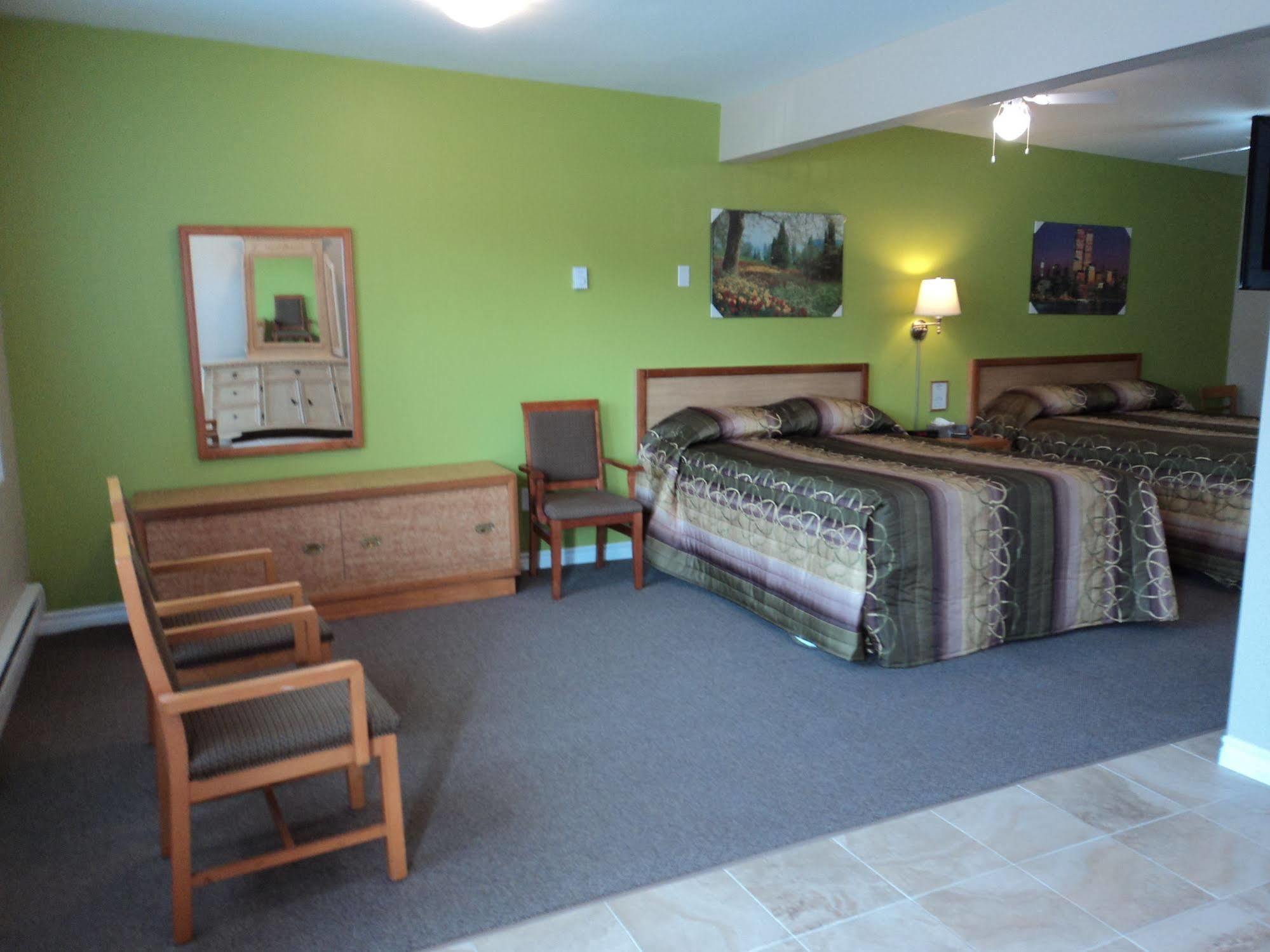 Rymal'S Motel Лимингтон Экстерьер фото
